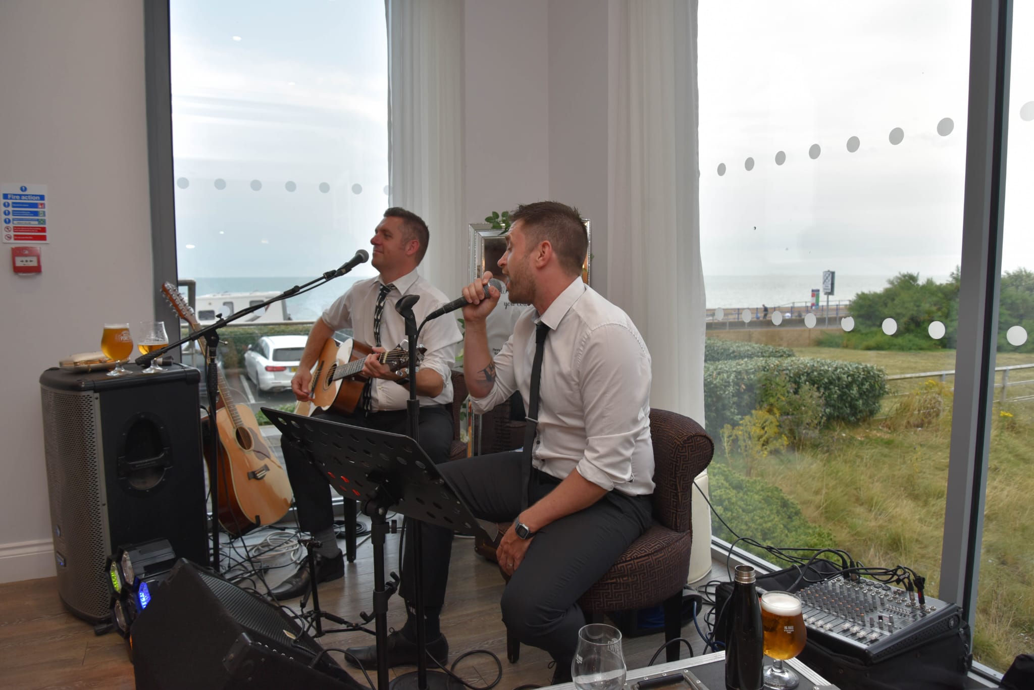 Chris & Ollie performing at Hythe Imperial wedding